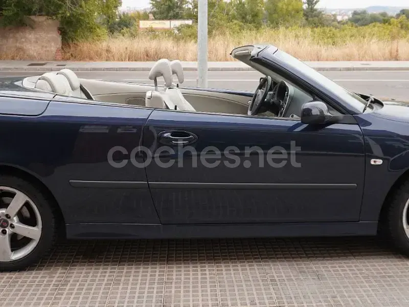 Usado Saab 9-3 Vector 150 CV (110 kW) 2007 Azul Descapotable