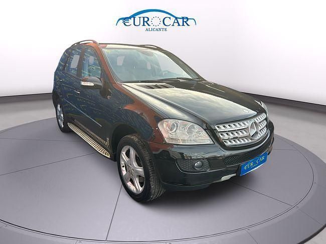 Usado Mercedes ML280 190 CV (139 kW) 2007 Negro SUV