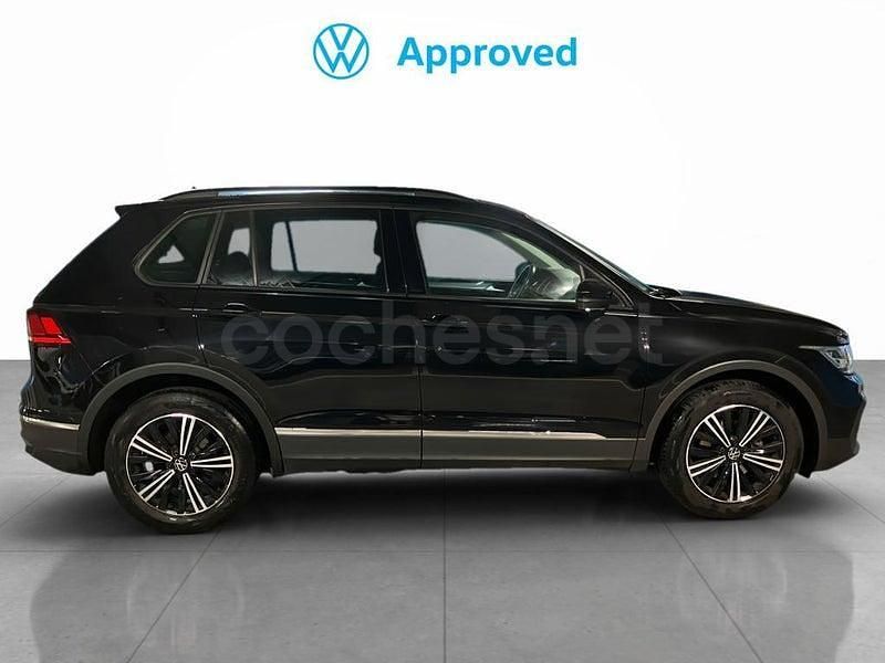 Usado VW Tiguan Life 150 CV (110 kW) 2022 Negro SUV