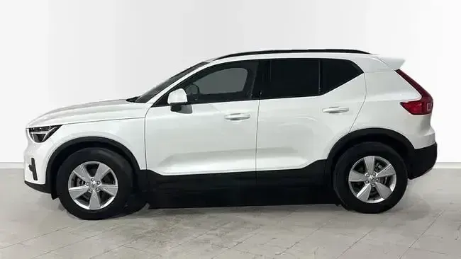 Usado Volvo XC40 129 CV (94 kW) 2024 Blanco SUV