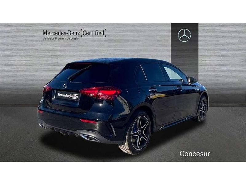 Nuevo Mercedes A180 136 CV (100 kW) 2025 Negro Berlina