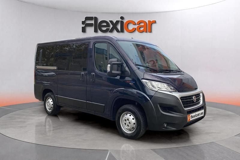 Azul Usado 2018 Fiat Ducato Van | 19.790 € (Precio justo) - Imagen 1/4