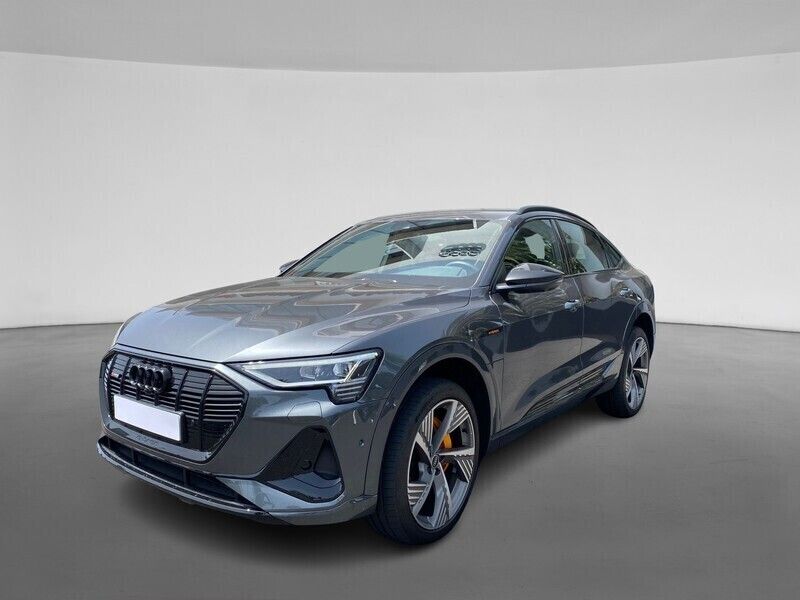 Usado Audi e-tron Sportback S-Line 300 kW (408 CV) 2023 Gris daytona efecto perla SUV