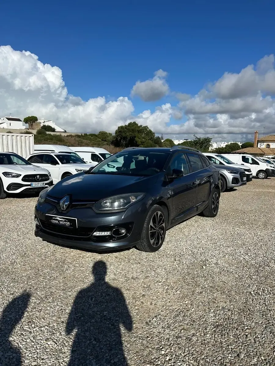 Usado Renault Mégane Cabriolet Bose Edition 130 CV (95 kW) 2015 Gris Descapotable