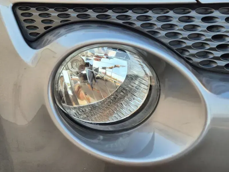 Usado Nissan Juke Premium Edition 110 CV (80 kW) 2013 Gris / plata SUV