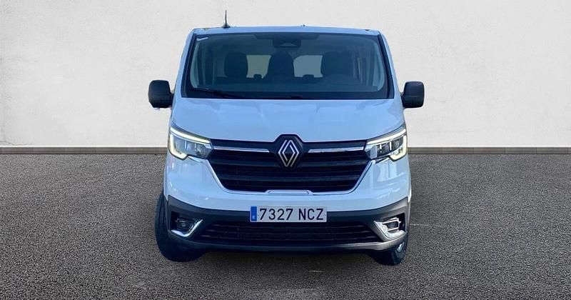 Usado Renault Trafic 150 CV (110 kW) 2025 Monovolumen