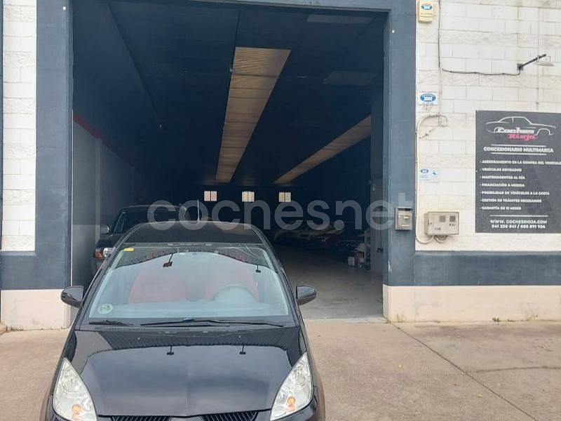 Negro Usado 2007 Mitsubishi Colt Monovolumen | 3990 € (Precio justo) - Imagen 1/4