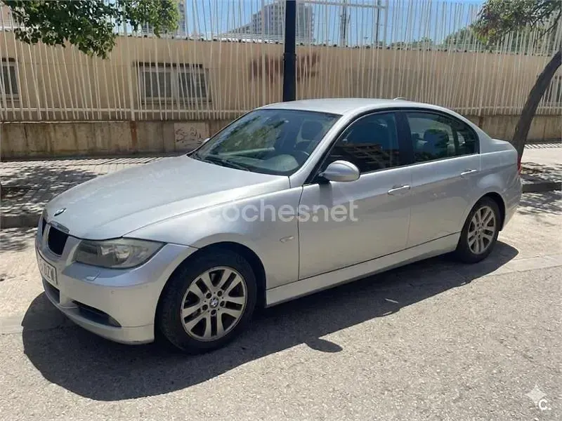 Usado BMW 320 163 CV (119 kW) 2006 Gris / plata Berlina