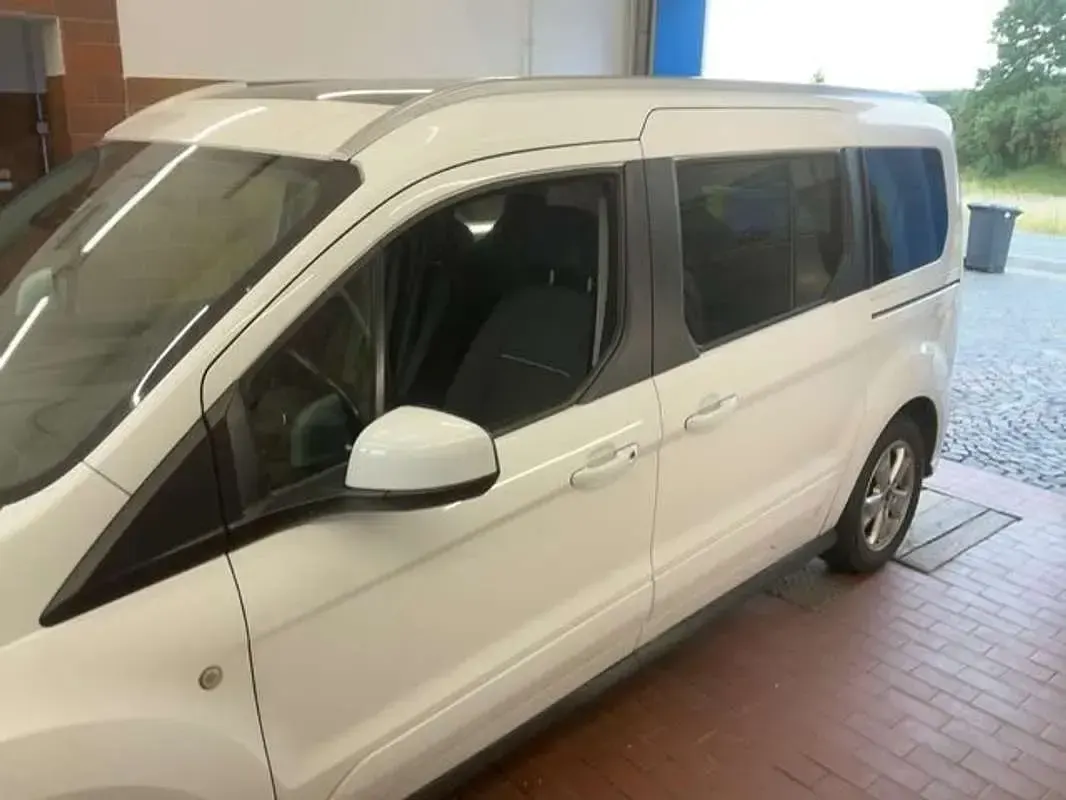 Usado Ford Transit Connect Titanium 120 CV (88 kW) 2016 Blanco Monovolumen