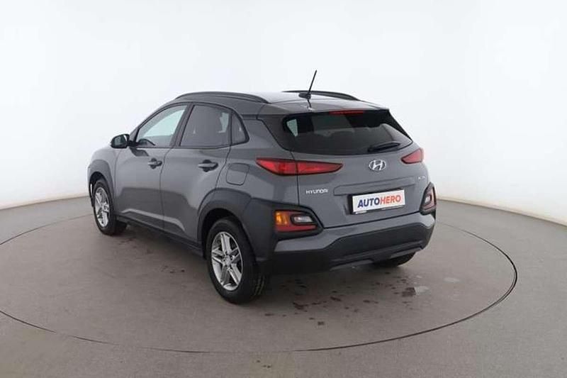 Usado Hyundai Kona 120 CV (88 kW) 2020 Gris SUV