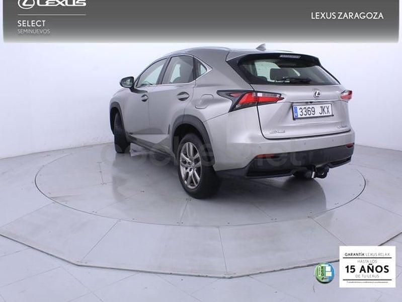Usado Lexus NX300h Executive Line 197 CV (144 kW) 2015 Gris SUV