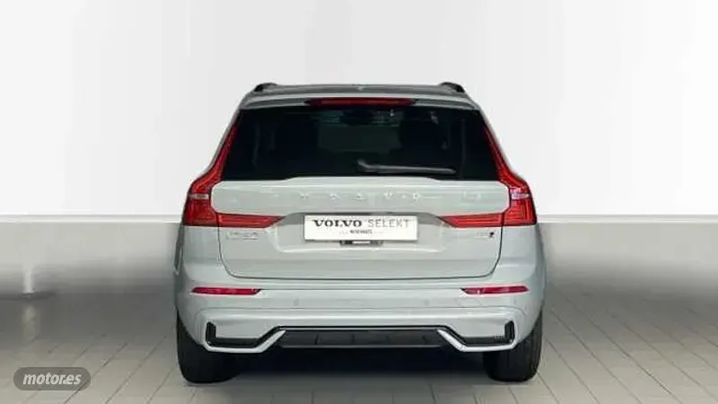 Usado Volvo XC60 Plus 2025 Gris SUV