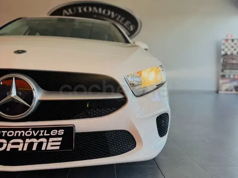 Usado Mercedes A200 163 CV (119 kW) 2021 Blanco Berlina