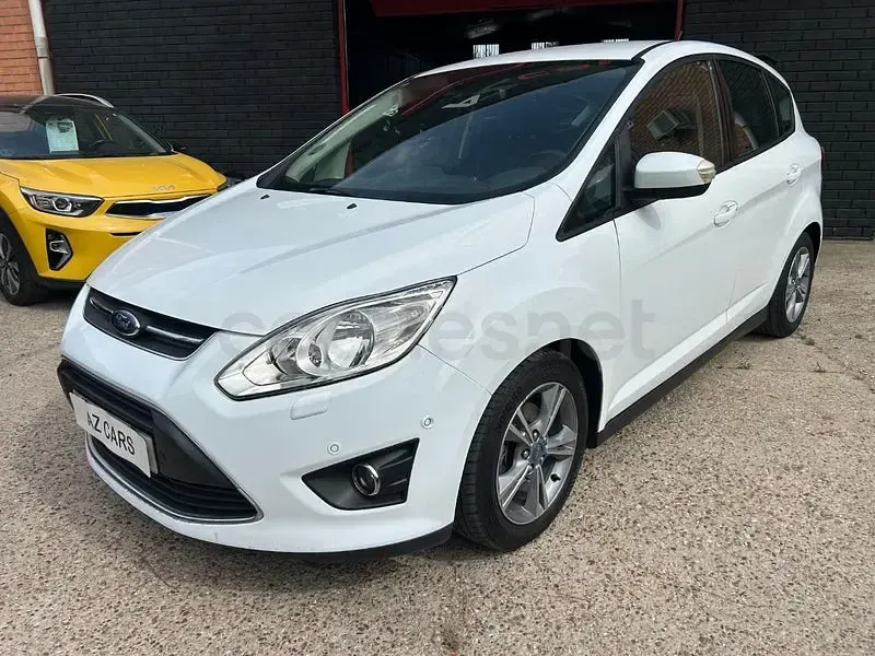 Usado Ford C-MAX Trend 100 CV (73 kW) 2014 Blanco Monovolumen