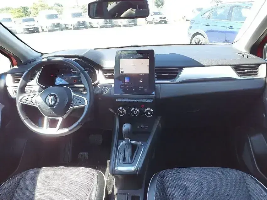 Usado Renault Captur Techno 145 CV (106 kW) 2024 Rojo SUV