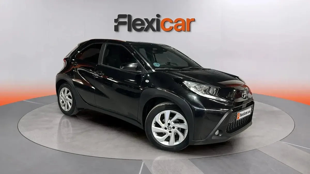 Usado Toyota Aygo X 72 CV (52 kW) 2024 SUV
