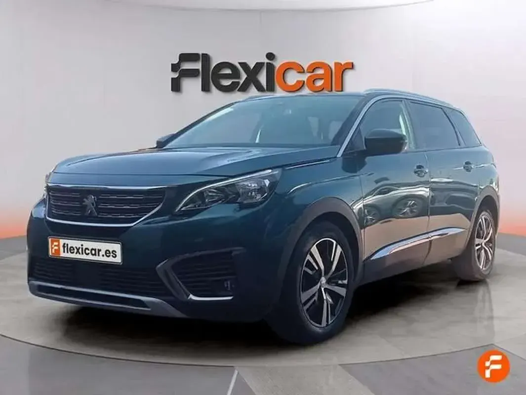 Usado Peugeot 5008 Allure 131 CV (96 kW) 2020 Verde SUV