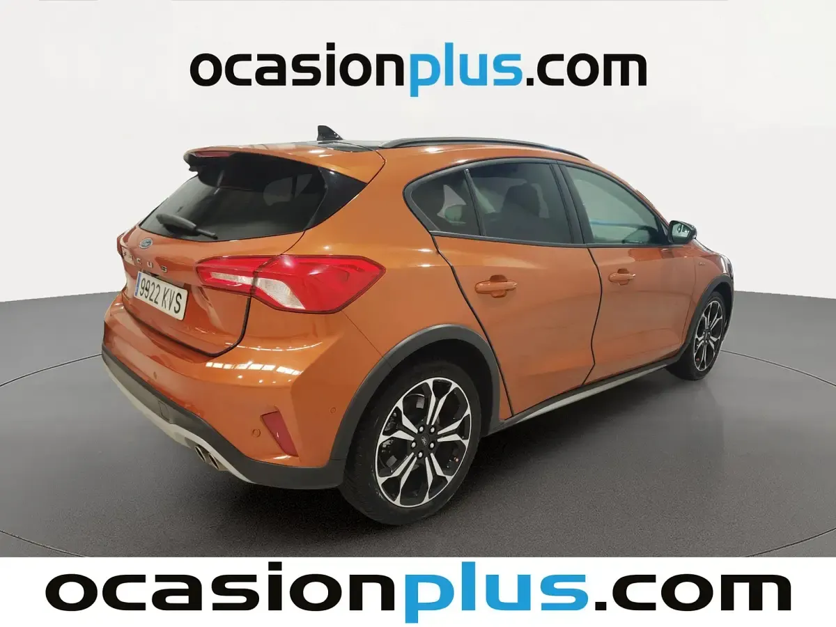 Usado Ford Focus Active 125 CV (91 kW) 2019 Naranja Monovolumen