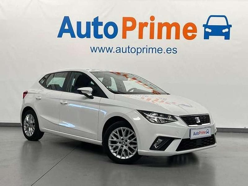 Usado Seat Ibiza Style 95 CV (69 kW) 2018 Blanco Berlina