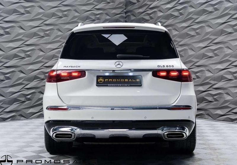 Usado Mercedes GLS600 Maybach 557 CV (409 kW) 2024 Blanco SUV