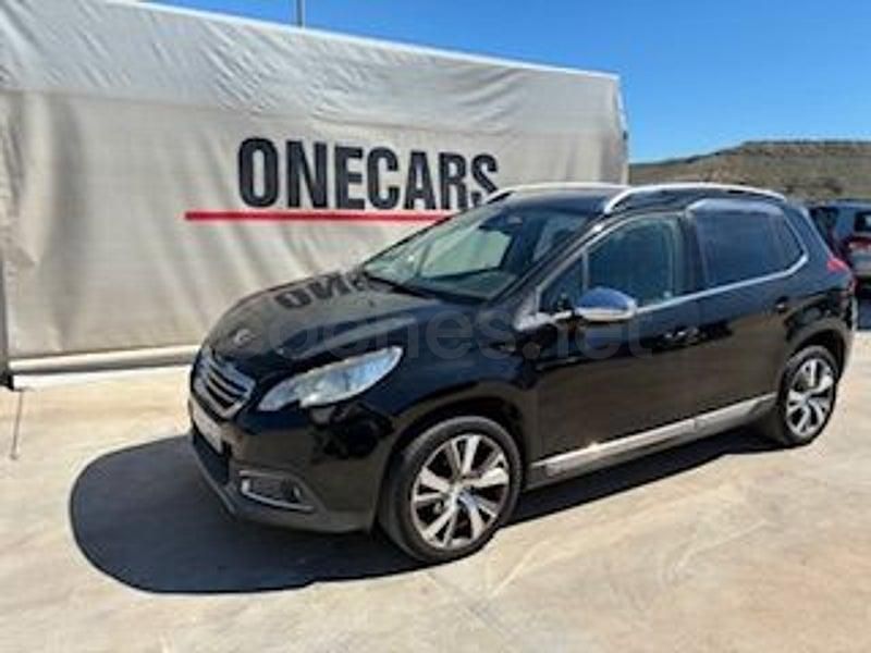 Usado Peugeot 2008 Allure 92 CV (67 kW) 2015 Negro SUV
