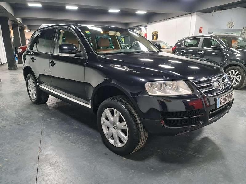 Usado VW Touareg R 174 CV (127 kW) 2005 Negro SUV