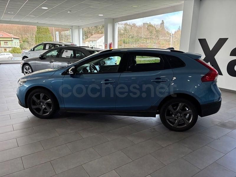 Usado Volvo V40 CC Kinetic 115 CV (84 kW) 2015 Azul Familiar