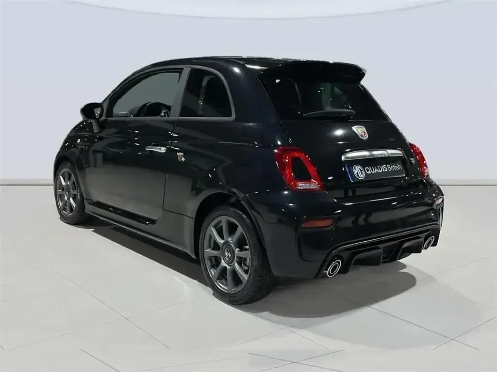 Usado Abarth 595 165 CV (121 kW) 2023 Negro Berlina