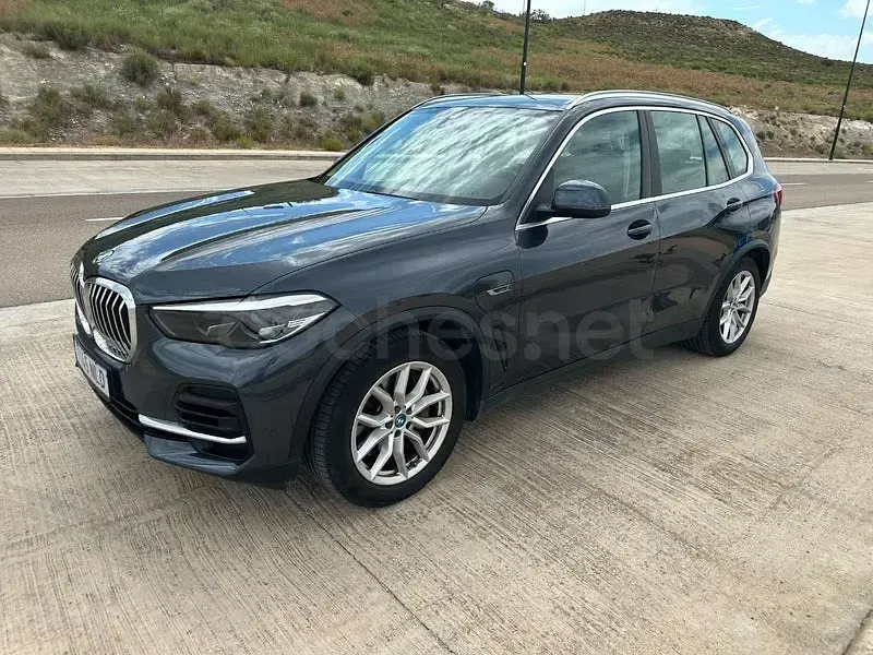 Usado BMW X5 Comfort Edition 394 CV (289 kW) 2021 Gris / plata SUV