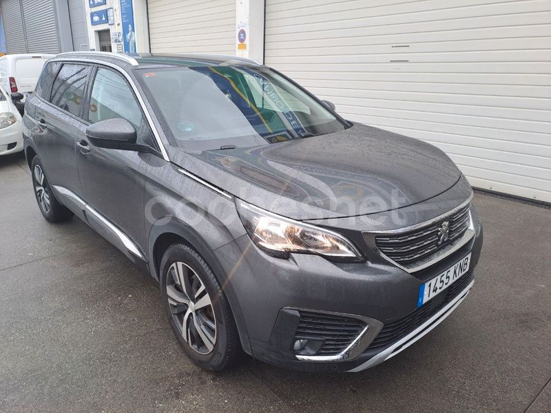 Gris / plata Usado 2019 Peugeot 5008 Allure Monovolumen | 19.990 € (Un poco caro) - Imagen 1/4