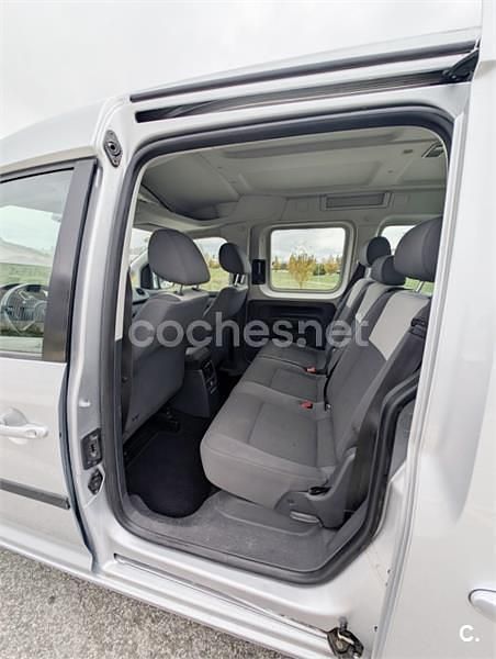 Gris / plata Usado 2014 VW Caddy Trendline Monovolumen | 13.000 € (Un poco caro) - Imagen 1/4