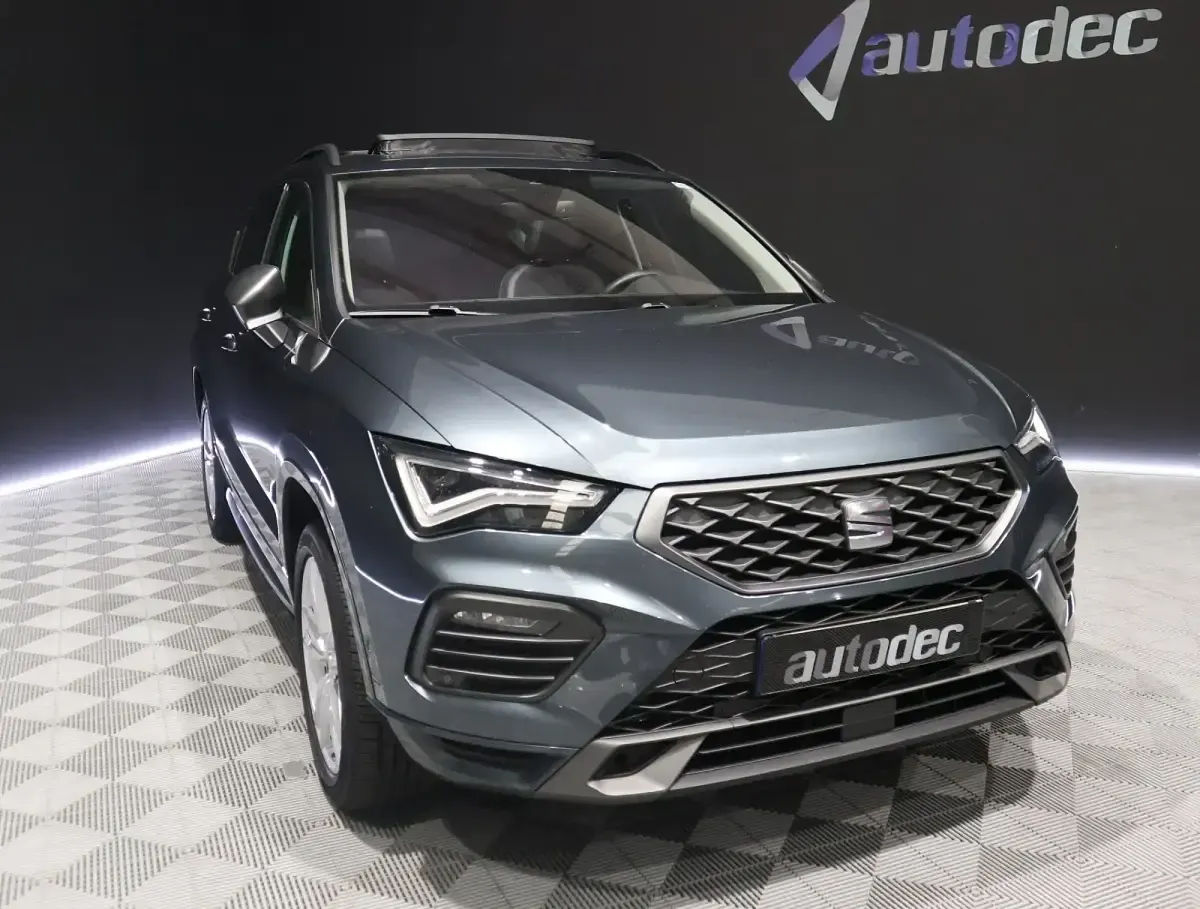 Usado Seat Ateca FR 150 CV (110 kW) 2021 Gris / plata SUV