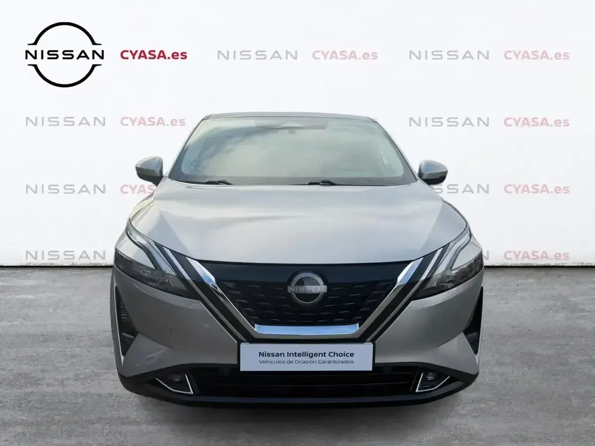 Begagnad Nissan Qashqai N-Connecta 190 HK (139 kW) 2023 Grå SUV