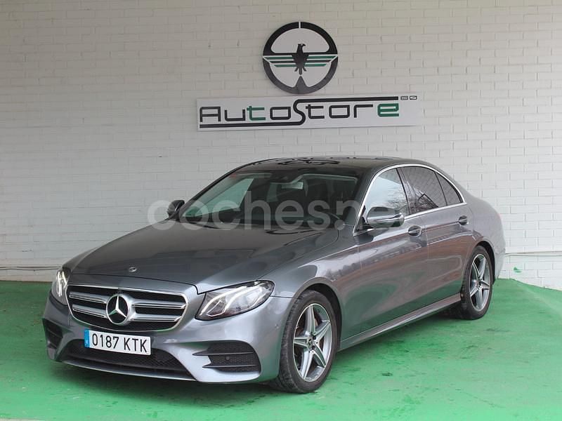 Gris / plata Usado 2019 Mercedes E220 Berlina | 29.990 € (Buen precio) - Imagen 1/4
