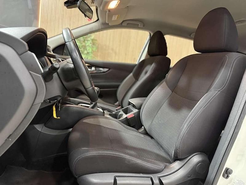 Usado Nissan Qashqai N-Connecta 116 CV (85 kW) 2021 Blanco SUV