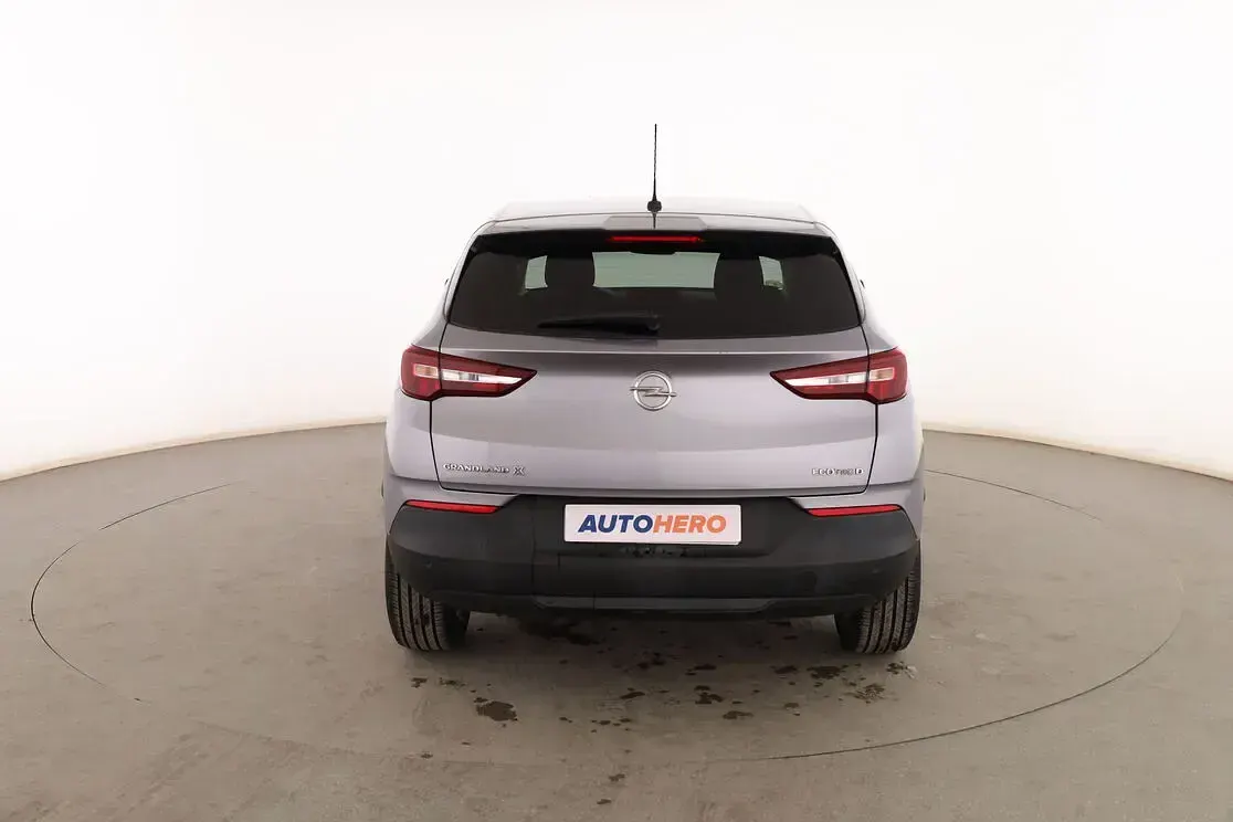 Usado Opel Grandland X Selective 131 CV (96 kW) 2021 Gris SUV