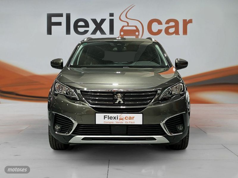 Usado Peugeot 5008 Allure 120 CV (88 kW) 2017 Gris Monovolumen