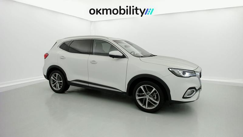 Käytetty MG HS Luxury 162 HP (119 kW) 2023 Valkoinen Katumaasturi