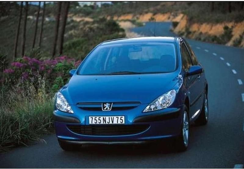 Usado Peugeot 307 109 CV (80 kW) 2001 Negro Utilitario