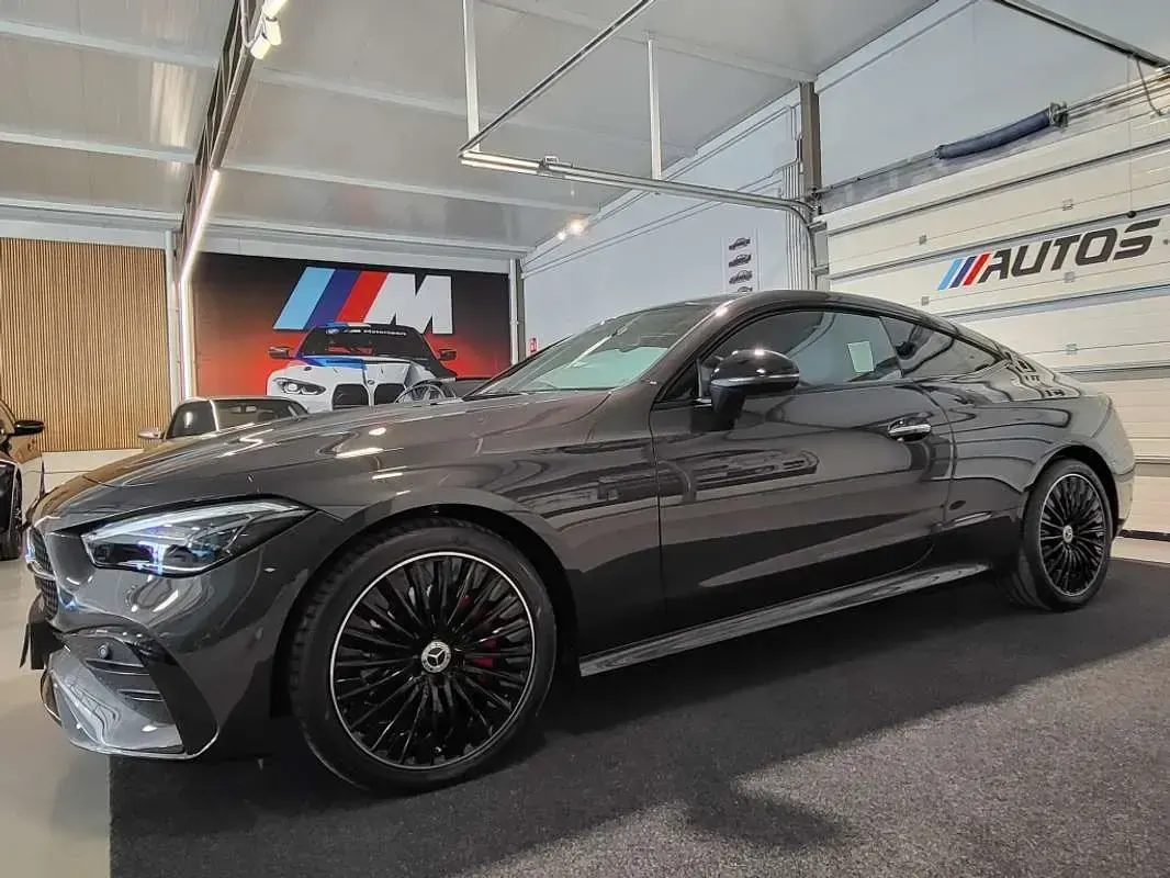 Usado Mercedes CLE200 204 CV (150 kW) 2025 Gris Coupe