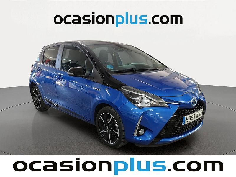 Usado Toyota Yaris Hybrid 100 CV (73 kW) 2017 Azul Utilitario