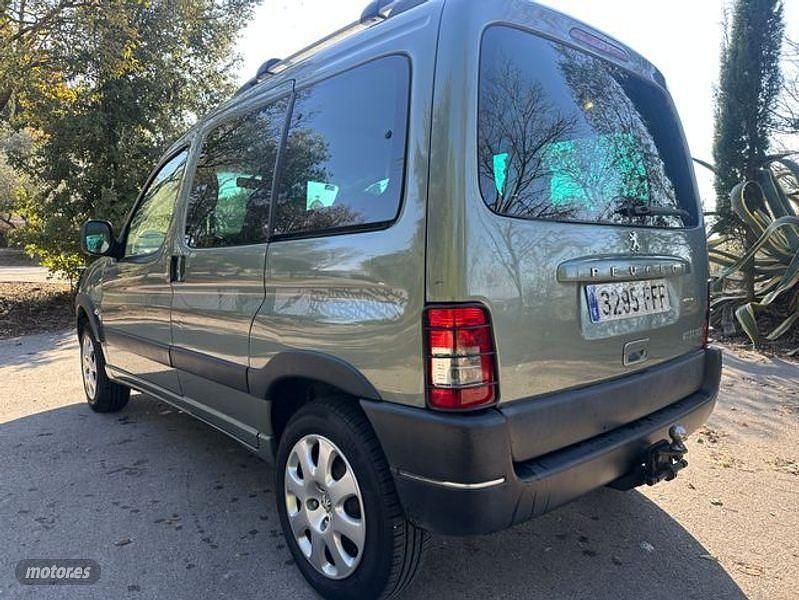 Usado Peugeot Partner 89 CV (65 kW) 2006 Verde Monovolumen