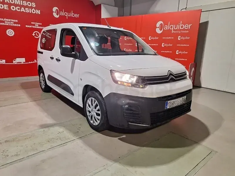 Begagnad Citroën Berlingo Live 102 HK (75 kW) 2019 Vit Minibuss