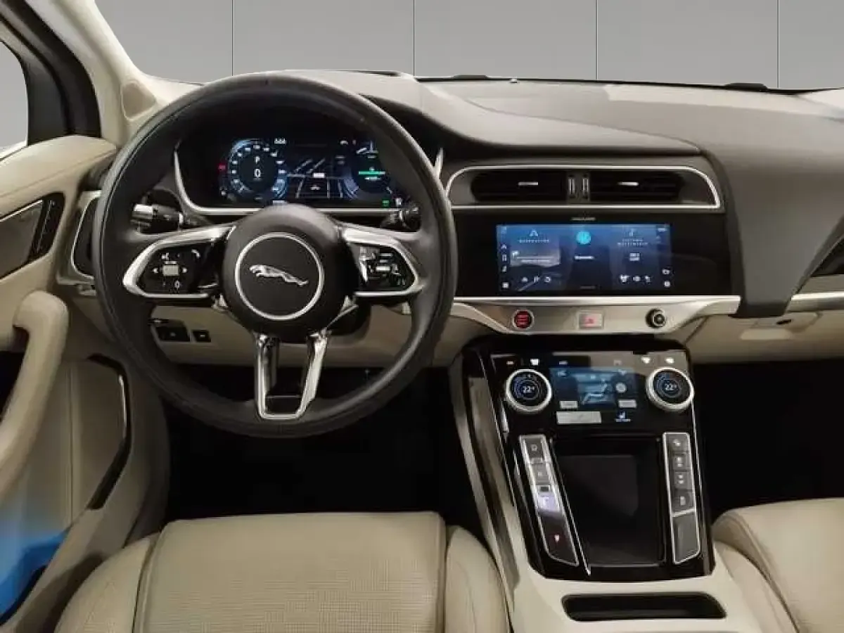 Usado Jaguar I-Pace 294 kW (400 CV) 2022 Yulong white SUV
