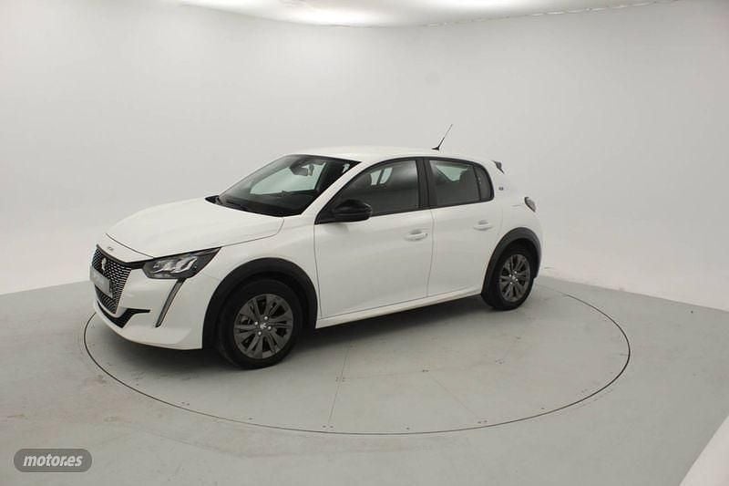 Usado Peugeot 208 Active 100 kW (136 CV) 2023 Blanco Utilitario