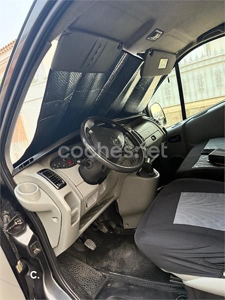 Usado Opel Vivaro 145 CV (106 kW) 2017 Negro Monovolumen