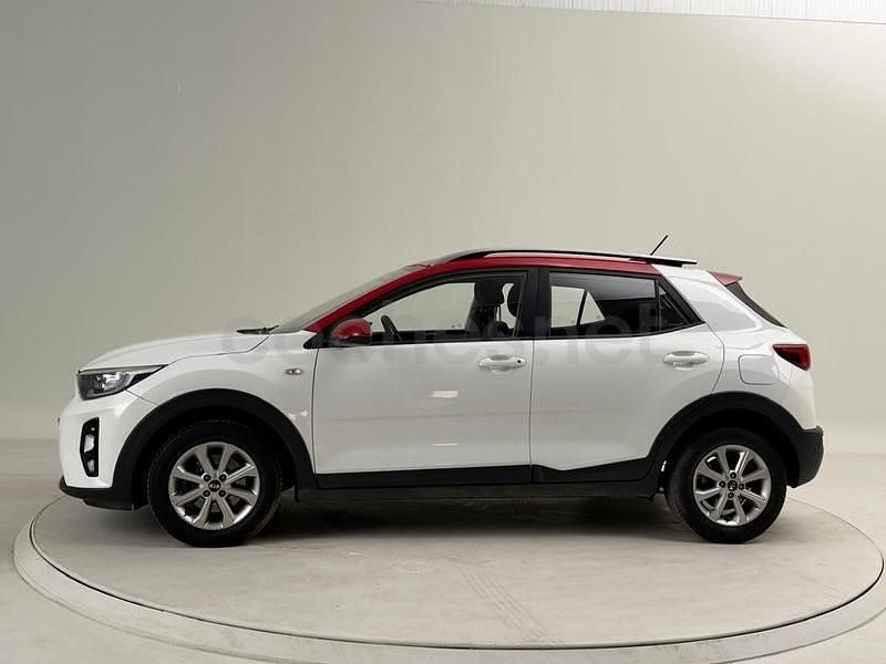 Usado Kia Stonic 84 CV (61 kW) 2018 Blanco SUV
