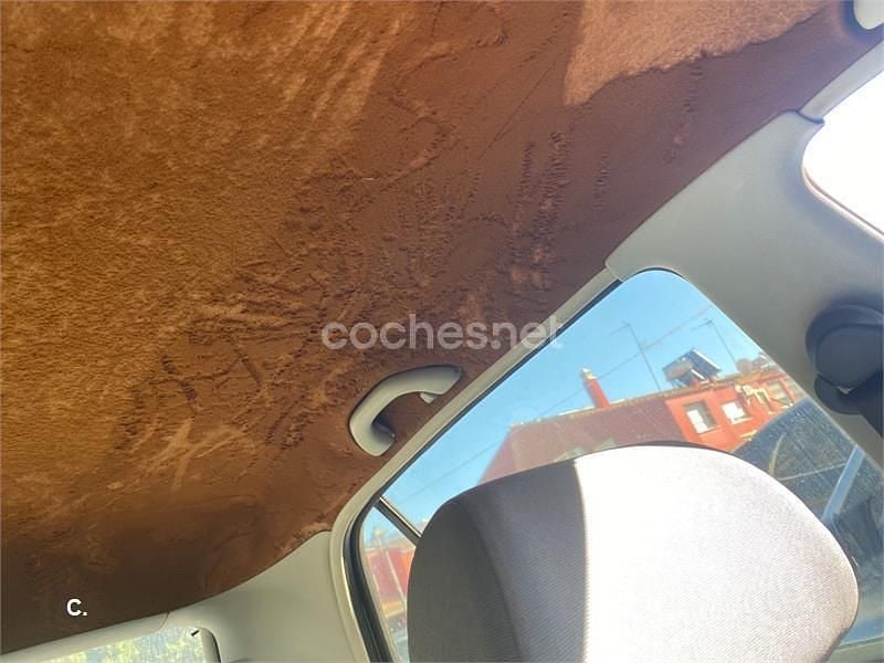 Usado Skoda Fabia Comfort 68 CV (50 kW) 2001 Negro Familiar