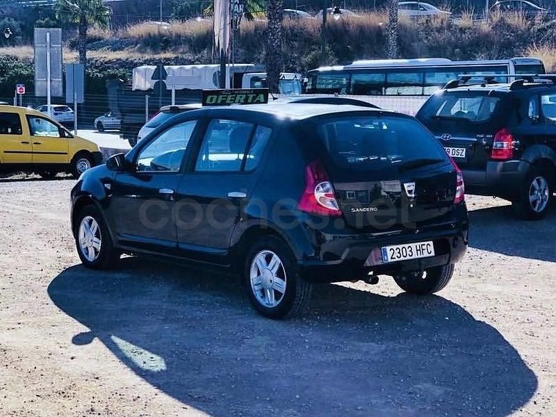 Usado Dacia Sandero Base 75 CV (55 kW) 2011 Negro Berlina