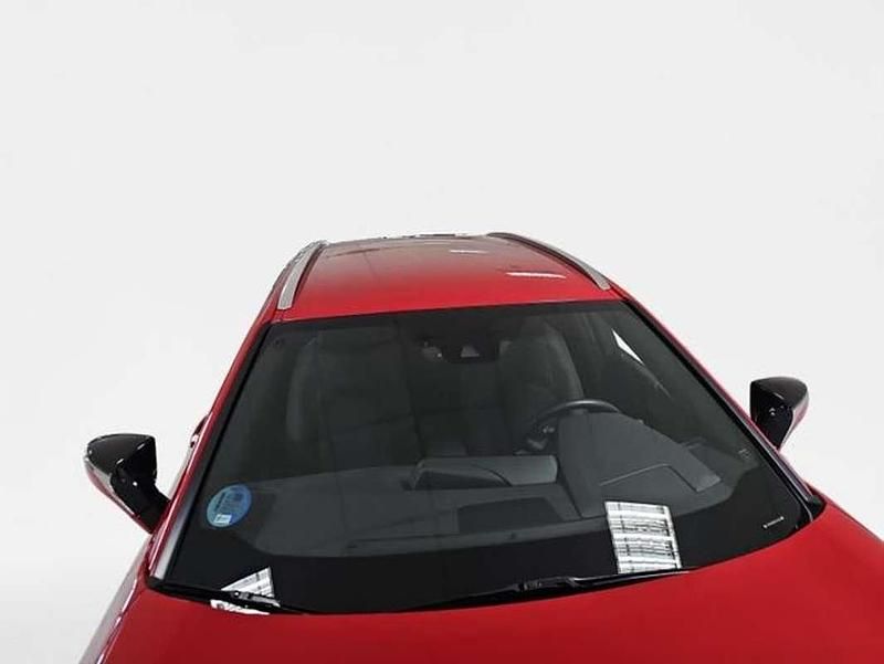 Usado Lexus UX 250h Business Edition 184 CV (135 kW) 2022 Rojo SUV